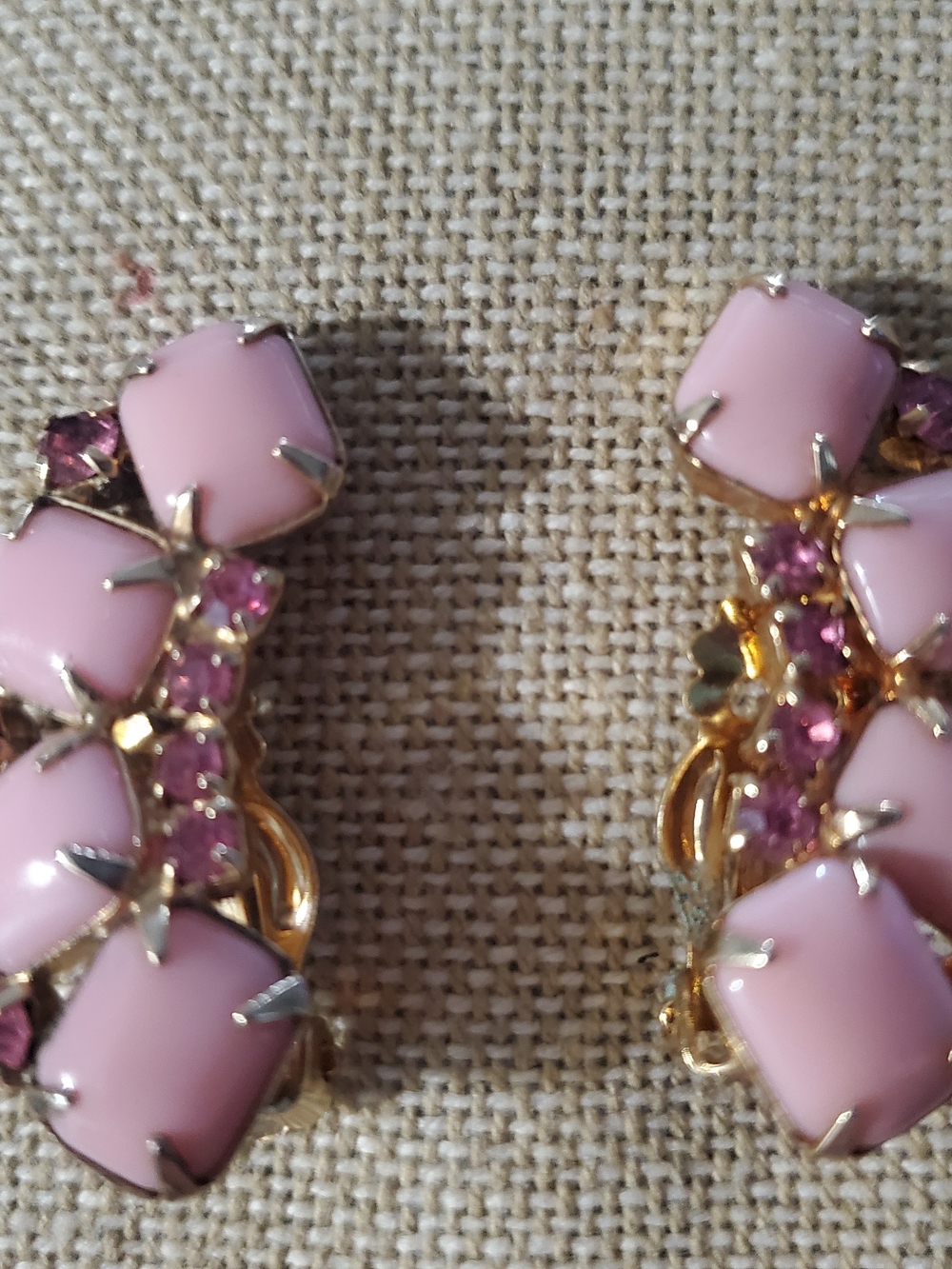 Vintage Leru 1950's Pink Cabochon Rhinestone Ear Climber Clip On Earrings VGC - Picture 2 of 4